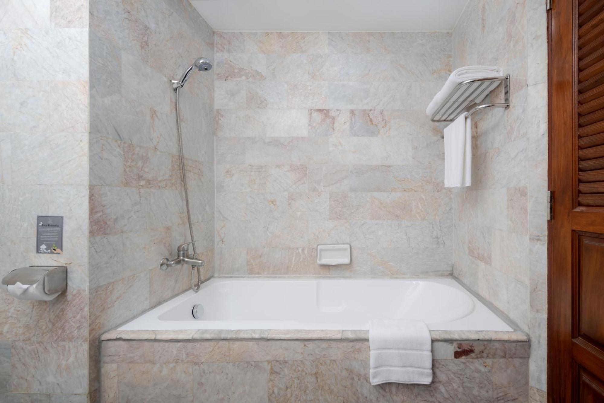 Star Convention Hotel 4*